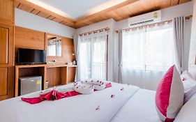 Lanta Ray Bay Hotel